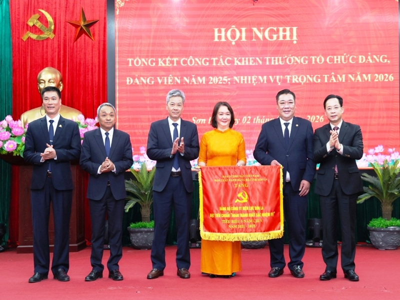 Đảng bộ Công ty Điện lực Sơn La đạt tiêu chuẩn “Hoàn thành xuất sắc nhiệm vụ” tiêu biểu 5 năm (2021-2025)