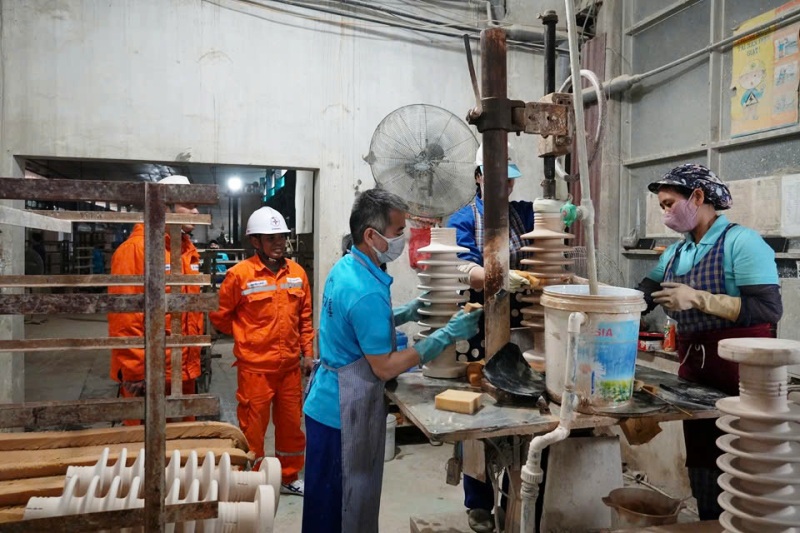 Công ty Điện lực Lào Cai bảo đảm cung cấp điện những ngày giáp Tết Nguyên đán Bính Ngọ