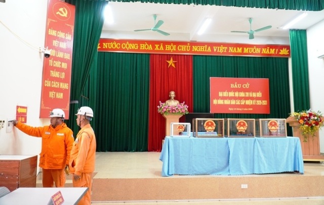 Công ty Điện lực Quảng Ninh: Đảm bảo dòng điện thông suốt, thắp sáng ngày hội lớn của non sông