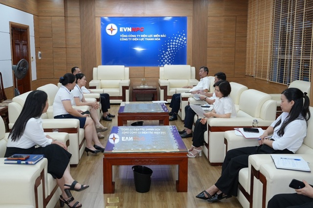 CTĐL Thanh Hóa: Đẩy mạnh phát triển dịch vụ thanh toán trích nợ tự động tiền điện