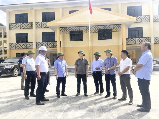 Công ty Điện lực Sơn La chủ động phương án cấp điện phục vụ sự kiện Lễ khánh thành các trường học vùng biên