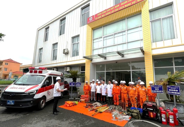 Công ty Điện lực Quảng Ninh: Đưa kiến thức phòng cháy, chữa cháy đến từng khách hàng sử dụng điện