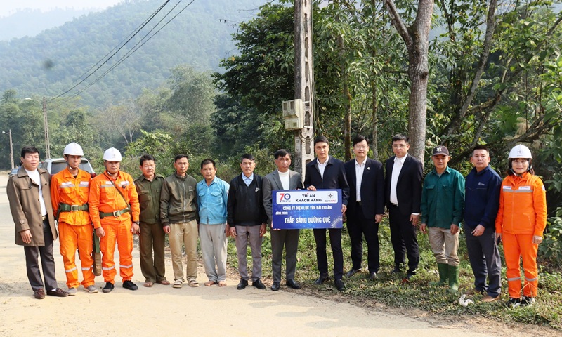 PC Yên Bái đồng hành cùng khách hàng sử dụng điện thông qua chương trình “Trao gửi yêu thương”