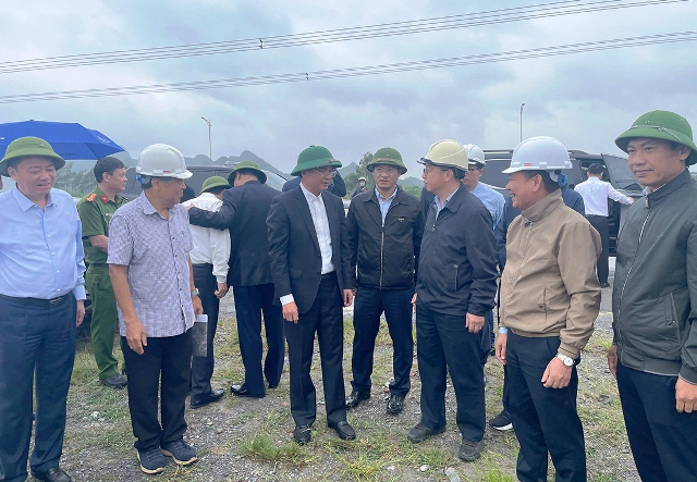 Bí thư Tỉnh ủy Ninh Bình “chốt” tiến độ giải phóng mặt bằng Dự án đường dây 500/220kV Nho Quan – Phủ Lý – Thường Tín