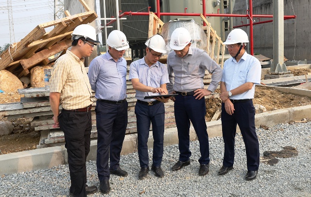 Đảng ủy EVN kiểm tra công trường dự án được chọn gắn biển chào mừng Đại hội Đảng bộ EVN lần thứ IV