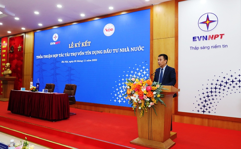 EVNNPT ký thỏa thuận hợp tác tài trợ vốn tín dụng đầu tư của Nhà nước với Ngân hàng Phát triển Việt Nam (VDB)