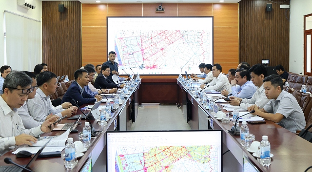 UBND tỉnh Cà Mau làm việc với EVNNPT về triển khai các dự án truyền tải trên địa bàn