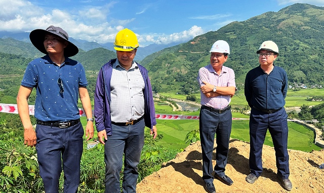 Tổng giám đốc EVNNPT đôn đốc tiến độ Dự án đường dây 220kV Than Uyên – Lào Cai