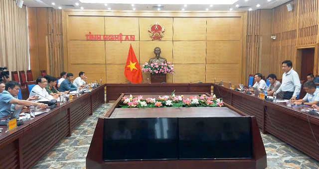 EVNNPT đề nghị tỉnh Nghệ An bàn giao mặt bằng hành lang tuyến cụm dự án truyền tải điện nhập khẩu từ Lào trong tháng 10/2025