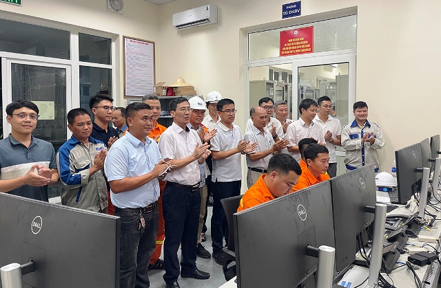 Đóng điện thành công Dự án Trạm biến áp 220kV Gia Lộc và đường dây đấu nối chào mừng thành công Đại hội Đảng bộ Chính phủ lần thứ I