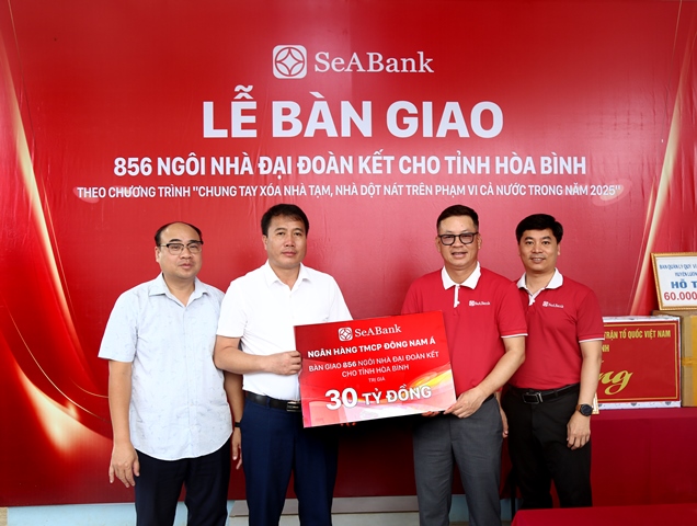 SeABank bàn giao 856 căn nhà đại đoàn kết cho tỉnh Hòa Bình