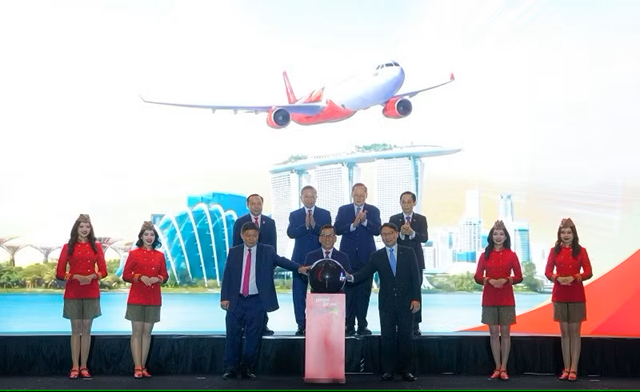 Vietjet mở đường bay Nha Trang-Singapore