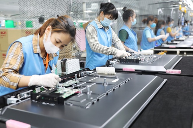Chỉ số công nghiệp 5 tháng: Công nghiệp chế biến, chế tạo giữ 'ngôi vương'