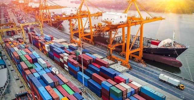 Xuất khẩu hàng hóa: Doanh nghiệp tăng tốc về đích 6 tháng cuối năm 2025