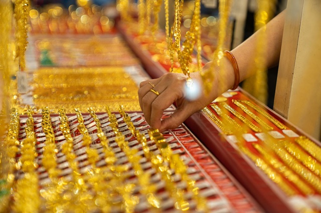 Giá vàng hôm nay 28/5/2026 rơi tự do, SJC giảm tới gần 2 triệu đồng/lượng