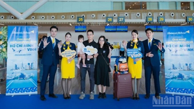 Vietravel Airlines khai trương đường bay thẳng Thành phố Hồ Chí Minh-Vinh