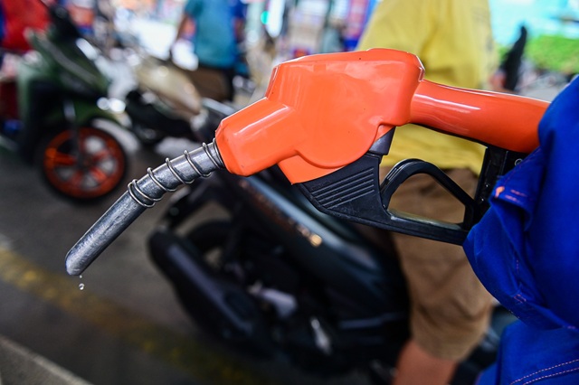 Giá xăng dầu hôm nay 9/4: Dầu hồi phục sau phiên giảm sâu