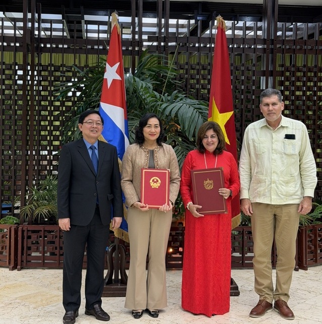 Các hoạt động của Thứ trưởng Phan Thị Thắng trong khuôn khổ chuyến thăm Cuba của Phó Thủ tướng Chính phủ Hồ Quốc Dũng nhân dịp hai nước kỷ niệm 65 năm ngày thiết lập quan hệ ngoại giao