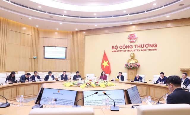 Thúc đẩy phát triển khoa học - công nghệ trong công nghiệp và năng lượng