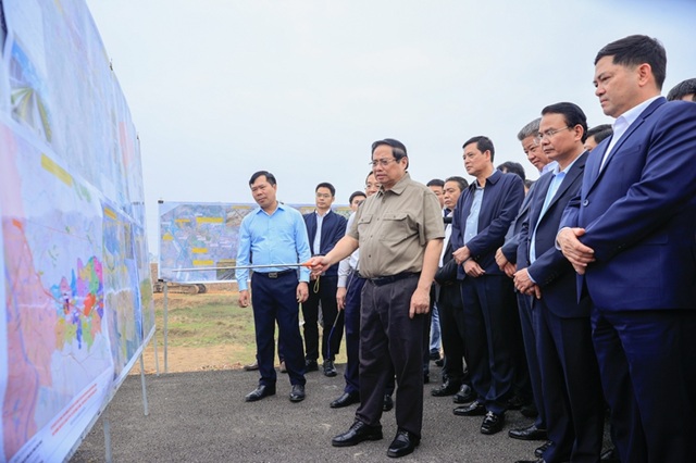 Thủ tướng: Phát triển kinh tế hàng không, khu thương mại tự do thế hệ mới tại sân bay Gia Bình