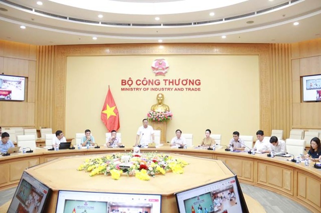 Đẩy nhanh tiến độ triển khai các dự án năng lượng