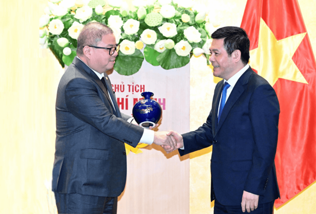Bộ trưởng Nguyễn Hồng Diên tham dự hội nghị về thực hiện mô hình chính quyền địa phương hai cấp, các dự án giao thông trọng điểm, đề án phát triển bền vững 1 triệu ha lúa