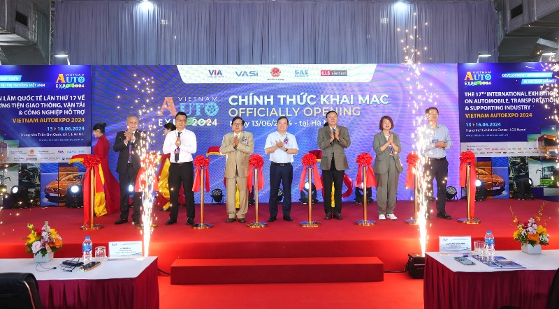 Khai mạc Triển lãm Vietnam AutoExpo 2024