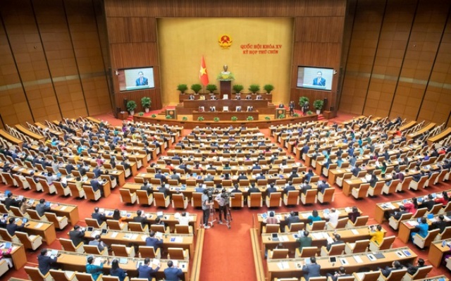 Quốc hội thảo luận về sửa đổi, bổ sung một số điều của Hiến pháp năm 2013