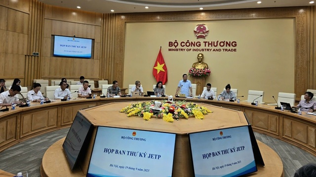 Tăng cường huy động và sử dụng hiệu quả nguồn lực cho chuyển đổi năng lượng công bằng