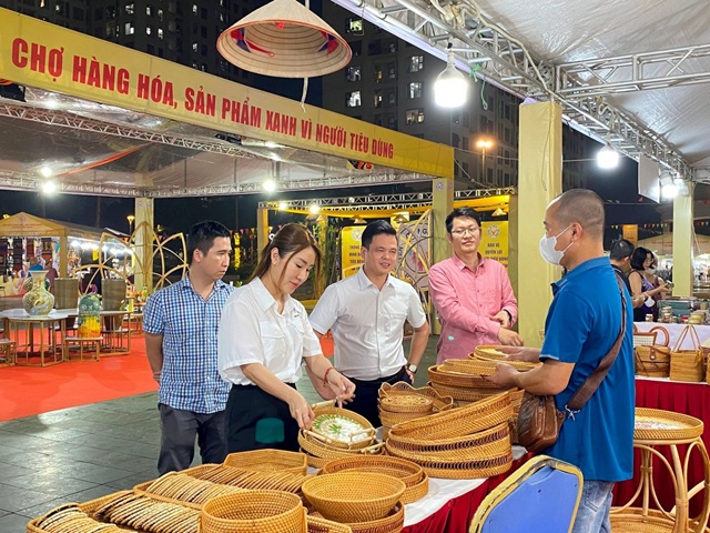 Tăng cường truyền thông, thúc đẩy tiêu dùng bền vững