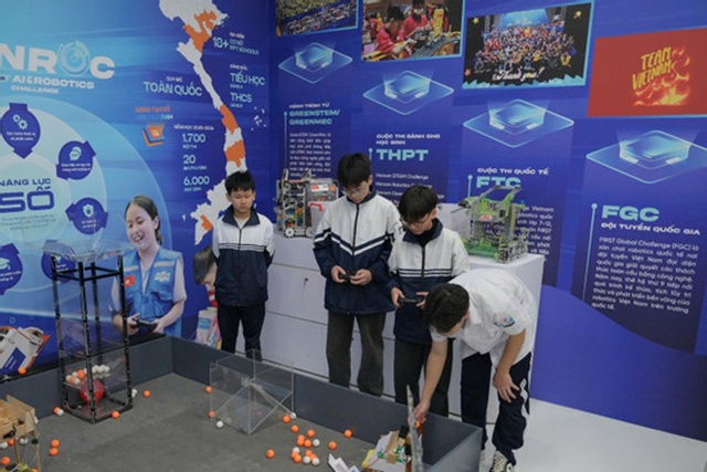 Robot giáo dục, máy in 3D xuất hiện tại hệ sinh thái STEM Hòa Lạc