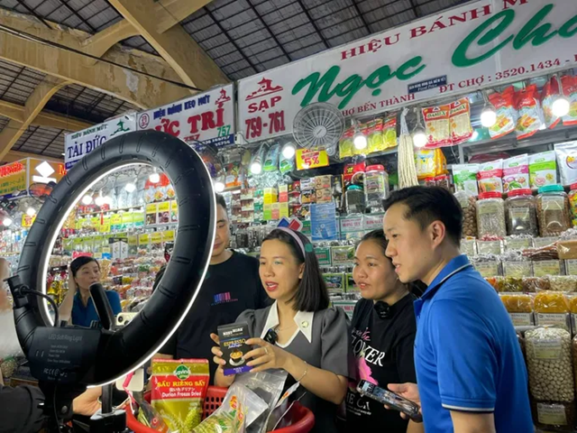 Hỗ trợ doanh nghiệp nhỏ bán hàng trên Lazada, TikTok Shop