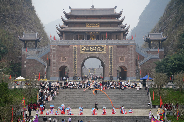 Thung Ui - Đàn Kính thiên, nơi Đất - Trời – Con người giao hòa