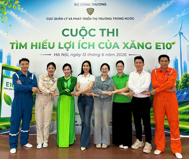Đội thi BSR giành giải Nhì Cuộc thi "Tìm hiểu lợi ích của xăng sinh học E10"