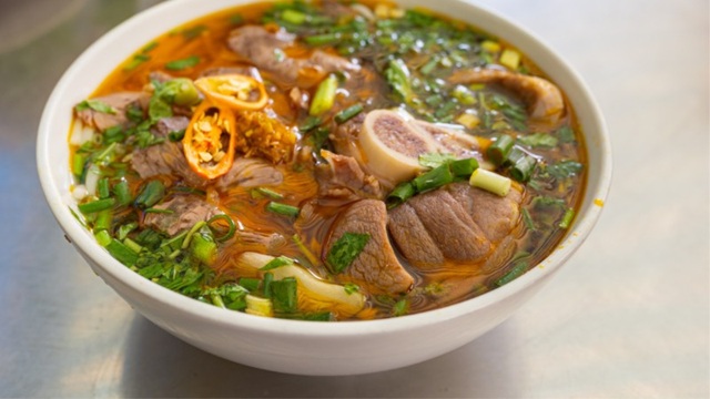 Bún bò Huế và Lễ hội Mừng lúa mới trở thành di sản văn hóa phi vật thể quốc gia