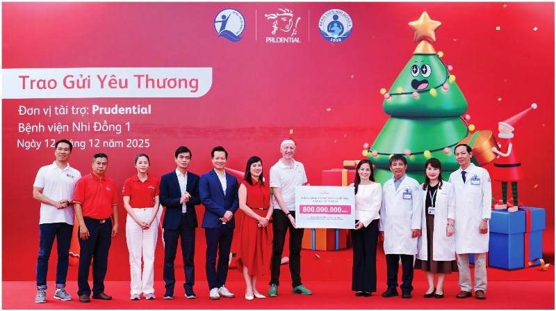 Prudential Việt Nam lan tỏa yêu thương mùa Giáng sinh đến bệnh nhi qua chuỗi hoạt động cộng đồng