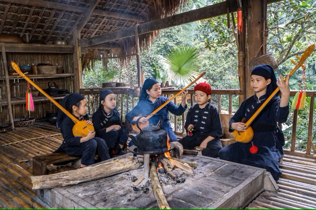 Du lịch nông thôn gắn với văn hóa bản địa