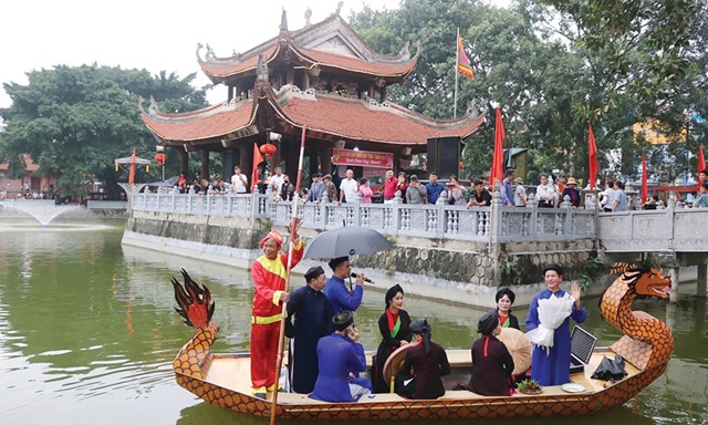 Áp lực thúc đẩy tái cấu trúc ngành du lịch