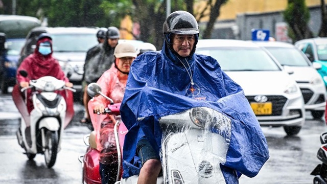 Thời tiết ngày 10/11: Bắc Bộ mưa rào rải rác; Trung Bộ và Nam Bộ ngày nắng, mưa vài nơi