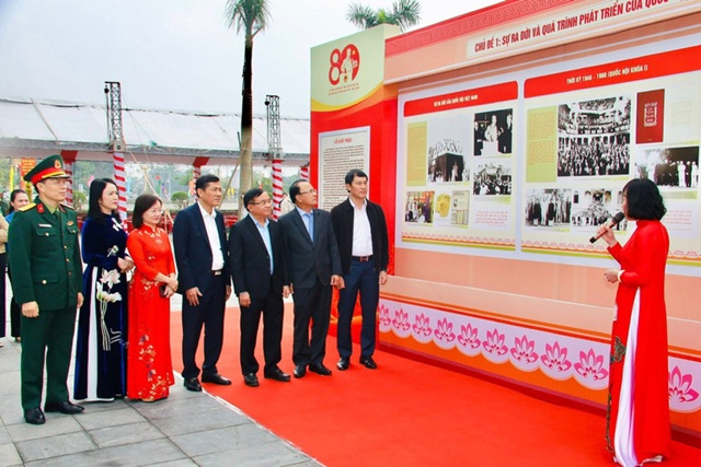 Khai mạc Triển lãm ảnh "80 năm Quốc hội Việt Nam" tại Nghệ An