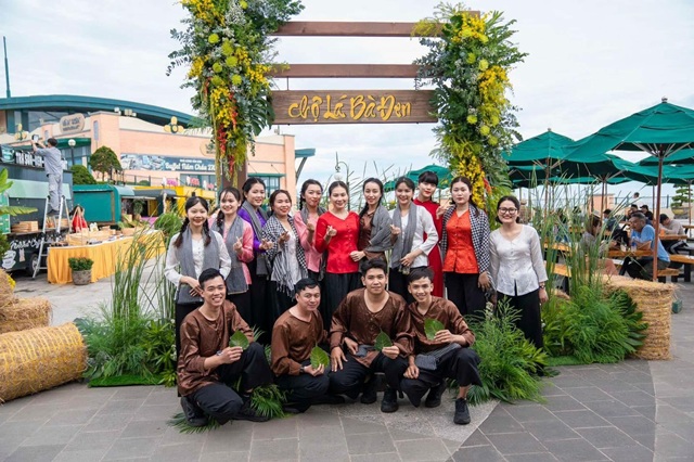 Núi Bà Đen tổ chức chợ lá kỷ lục và triển lãm đặc biệt mừng 80 năm Quốc Khánh