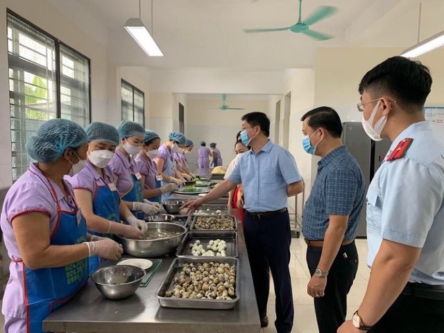 Sẽ kiểm tra đột xuất các cơ sở kinh doanh dịch vụ ăn uống, bếp ăn tập thể 