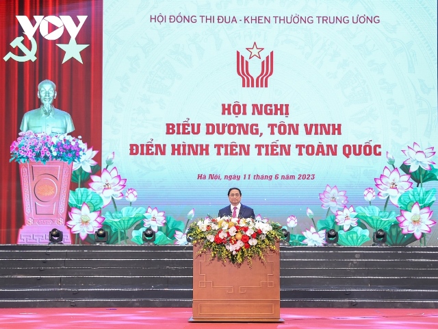 Nhiều tấm gương thầm lặng đang ngày đêm đóng góp công sức, trí tuệ cho đất nước