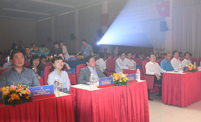 Hơn 400 diễn viên tranh tài Hội diễn nghệ thuật quần chúng Vinataba